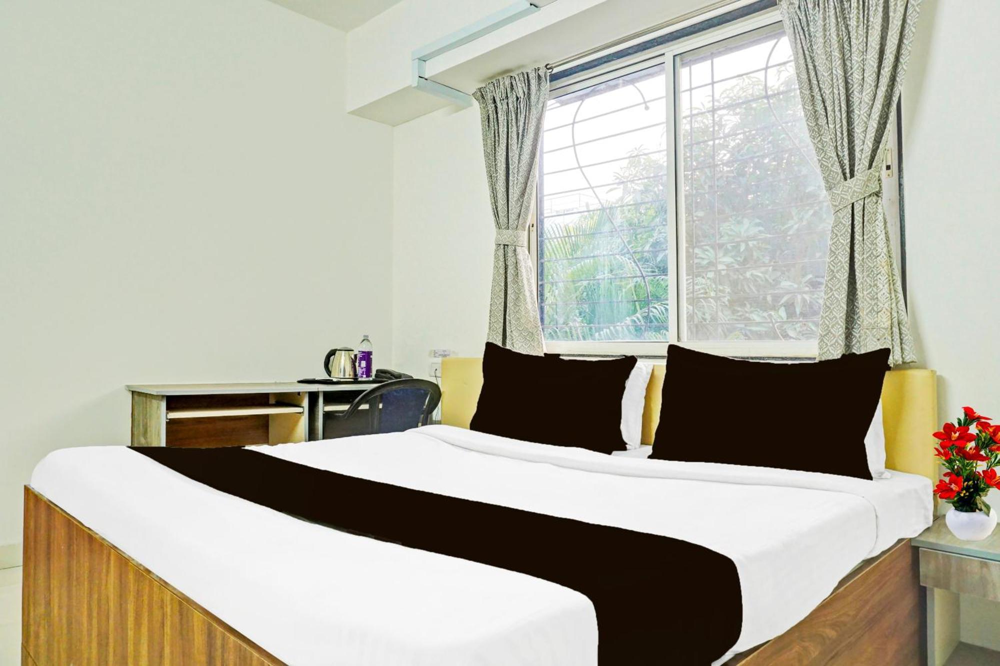 Super Collection O Baner Formerly Seven Hills Dāpuri Exterior foto